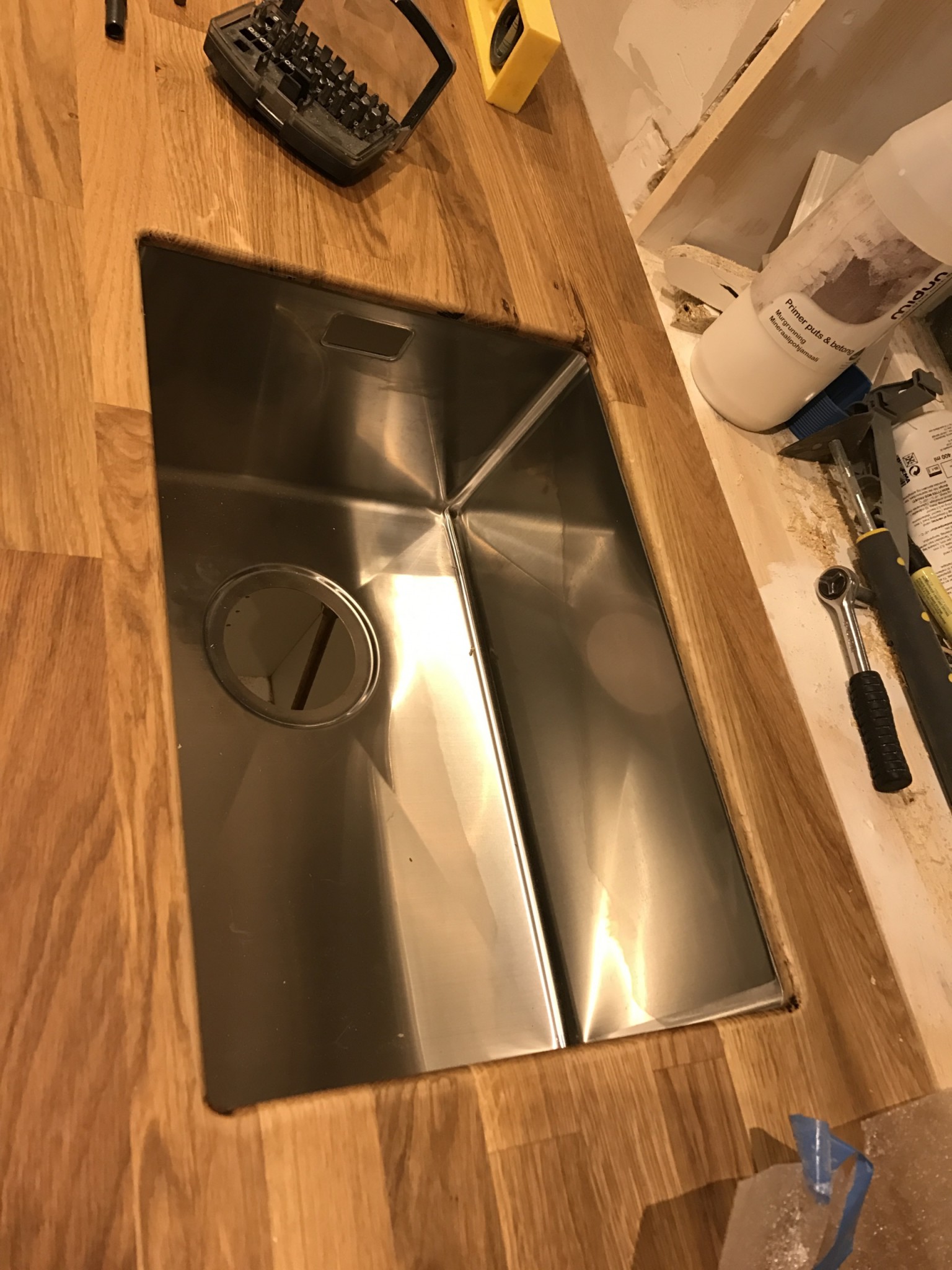 Striptizchi bilan bakalavr ziyofati