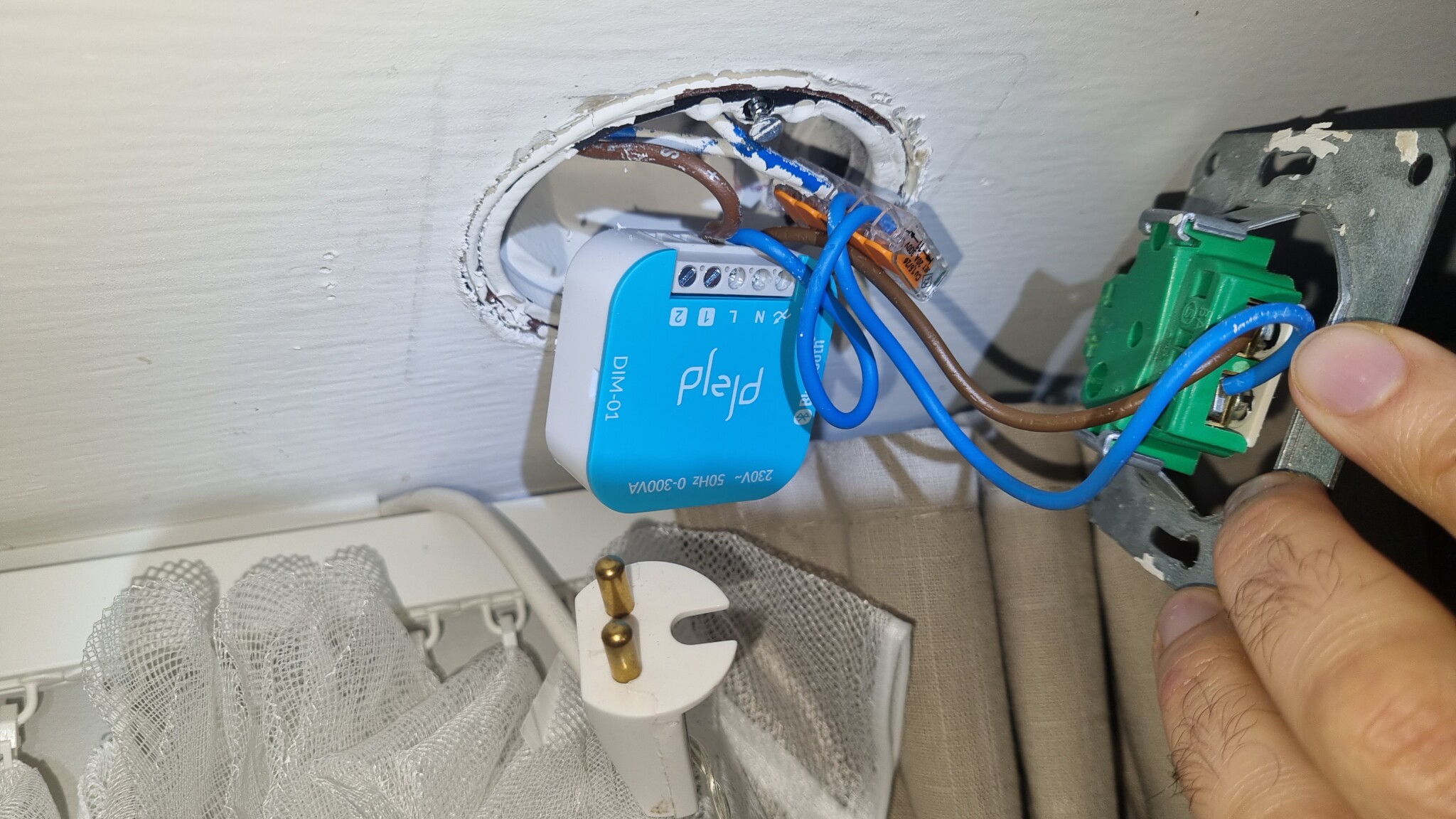 Kan jag styra två olika ljuskällor med Plejd DIM01? Byggahus.se