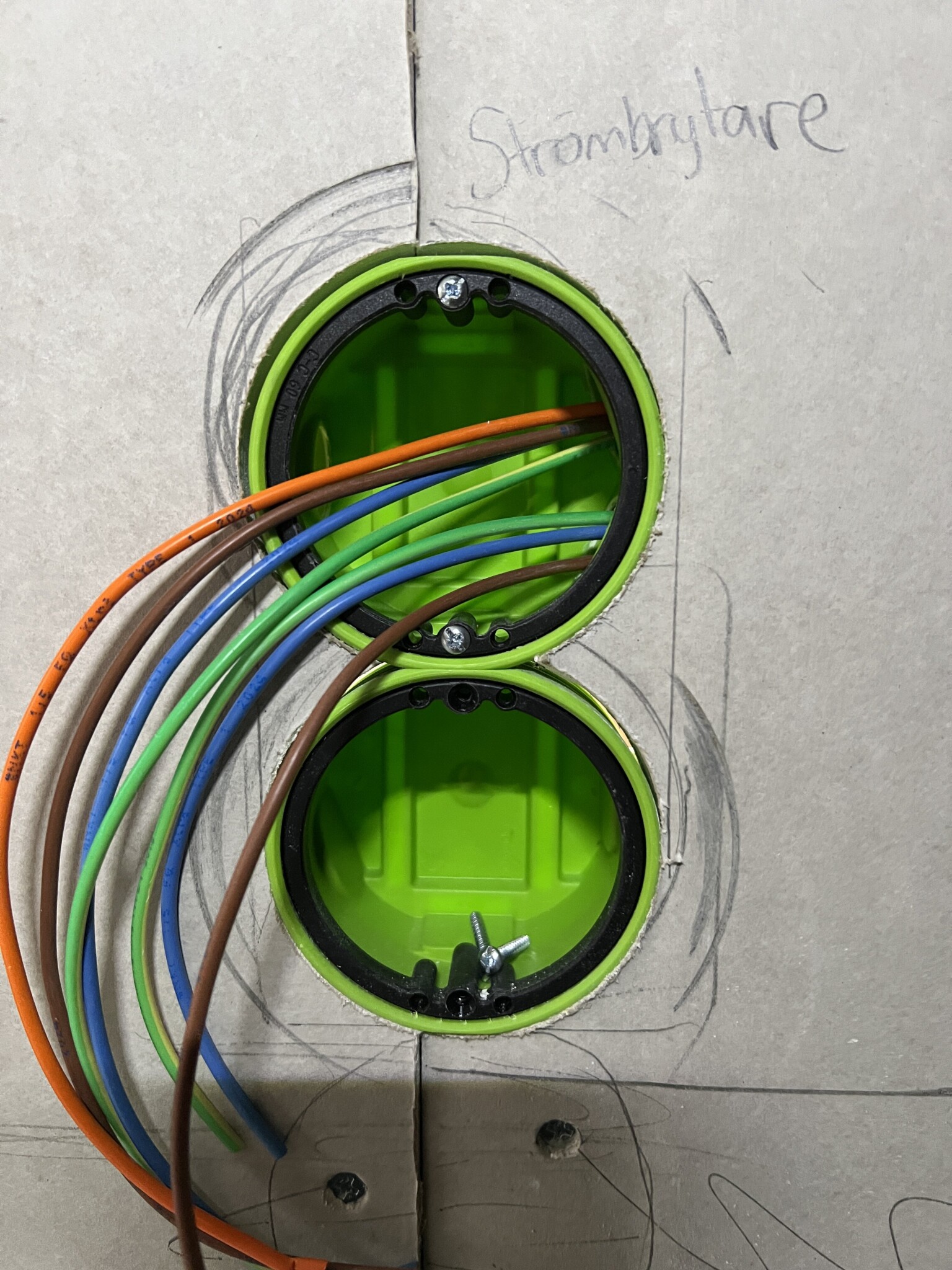 Anal seks multfilmlarini tomosha qiling