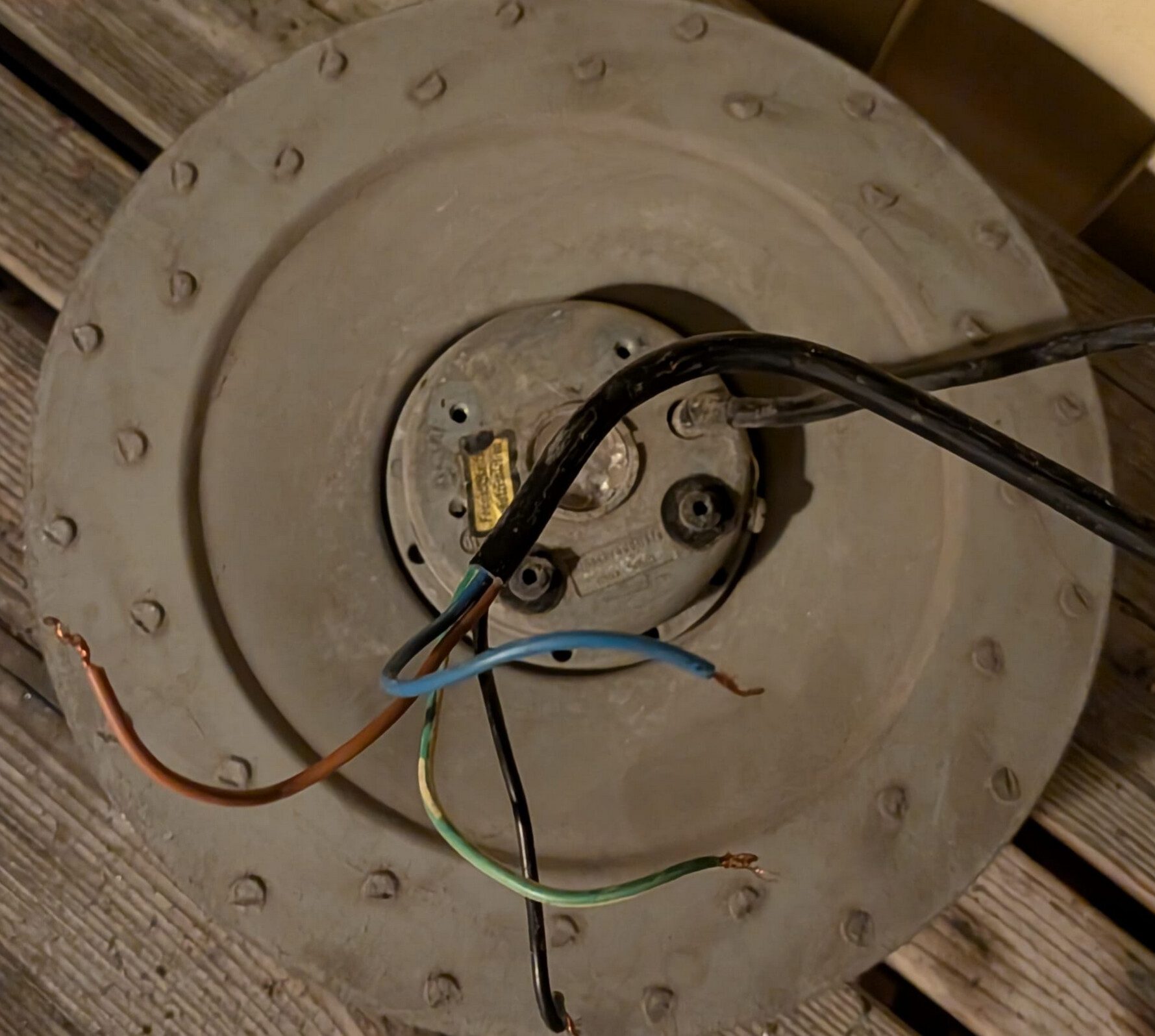 AC vs EC-fläkt (hjälp att identifiera, med mera) | Byggahus.se