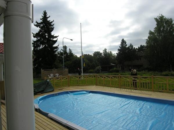 pool_001.jpg