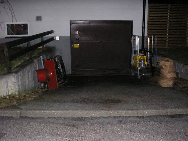 huset, garageporten 013.jpg