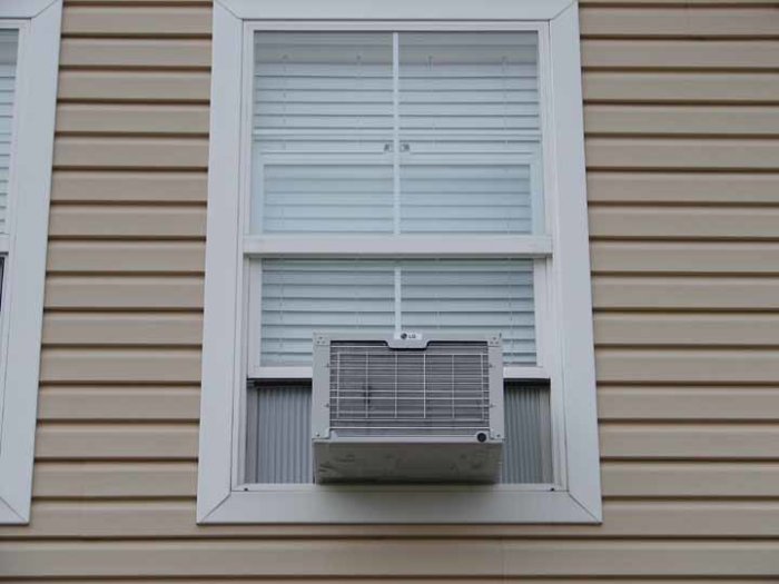 WindowAirConditioningUnit.jpg