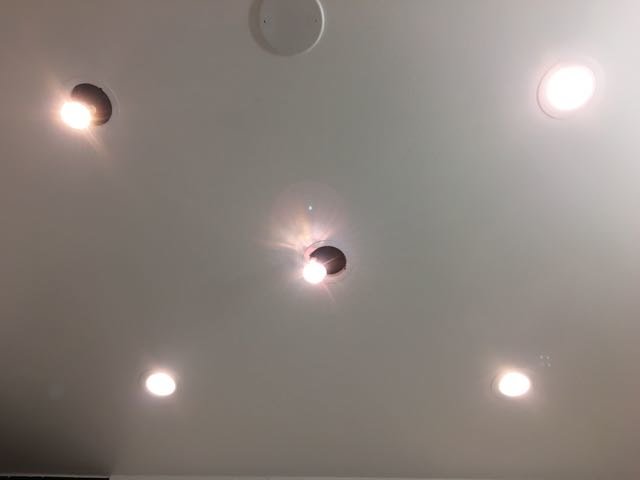 4 LED 1 halogen.jpg