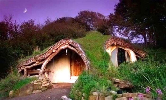 Hobbit-House3.jpg