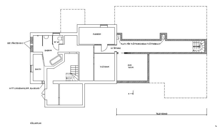 Arkitektritning av källarplan med markerade befintliga och nya element såsom badrum och bastu.