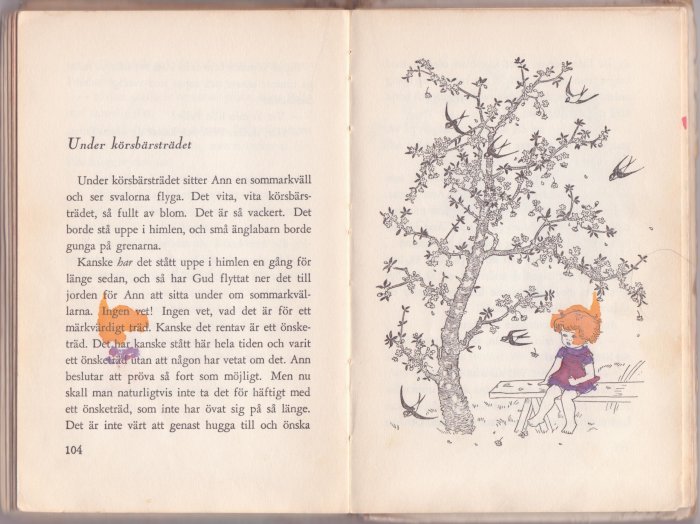 Illustrerad sida från Astrid Lindgrens bok med en färglagd bild av en flicka under körsbärsträd.