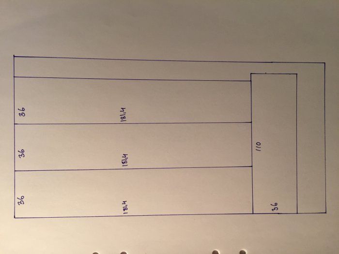 Slutgiltig ritning med mått för byggprojekt på ett papper, inklusive en detaljplan med olika sektioner markerade 36, 110 och 141.8 cm.