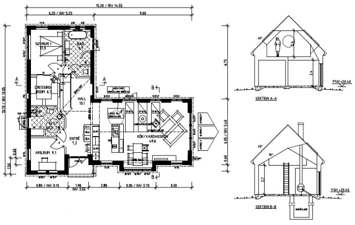 Arkitektritningar av ett hus med måttangivelser, inkluderar planlösning och tvärsnitt.