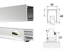 Två typer av aluminiumprofiler för glasning visas, en ovanifrån och en från sidan, med måttangivelser i millimeter.