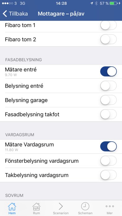 Skärmdump av en mobilapp för hemautomation visar status och energiförbrukning för olika enheter.