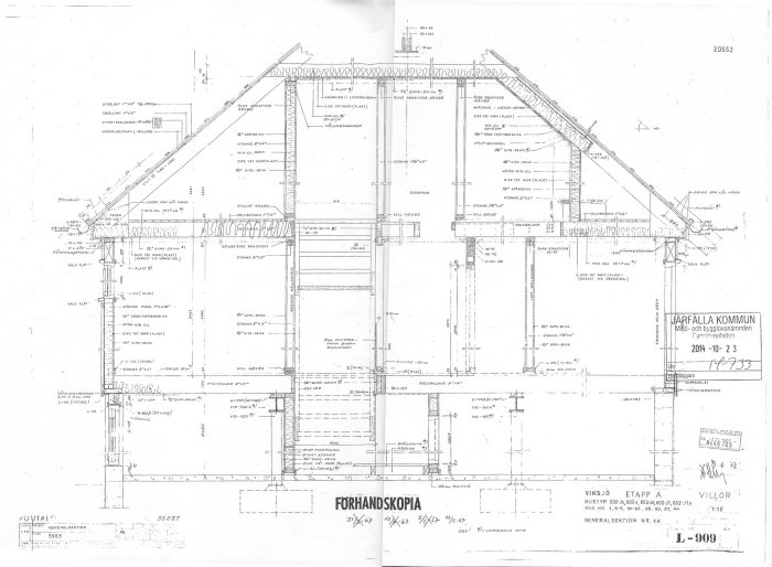 Byggritning med rödmarkering för planerad altandörr på en husvägg.