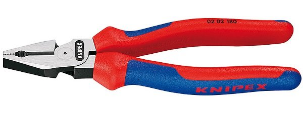 Knipex kombinationstång med röda och blå handtag.