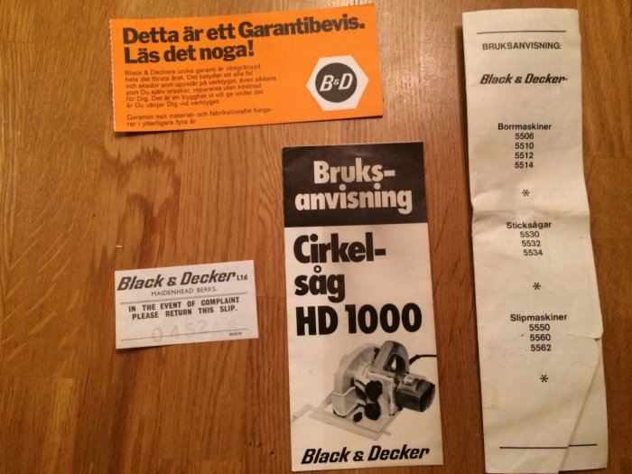 Gammal garantibevis och bruksanvisning för Black & Decker cirkelsåg med modellnamn och serienummer.