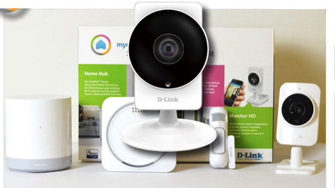 D-Link smarta hem-kit med kameror, siren, sensorer och hubb för brandsäkerhet och övervakning.