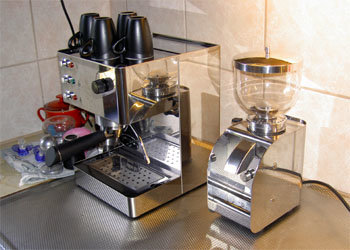 Isomac Viper och Gran Macinino.jpg