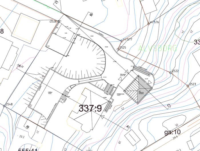 En teknisk ritning eller detaljplan som visar markanvändning med linjer, byggnader och höjdkurvor.