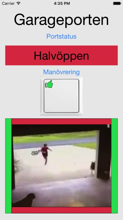 Skärmdump av garageöppnarapp med halvöppen portstatus, manöverknapp och kameravy på garage.