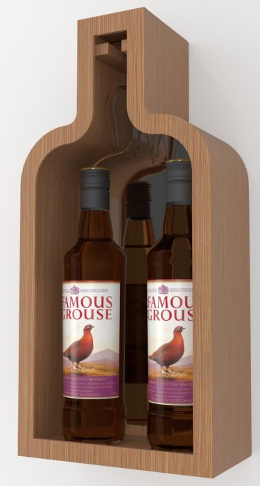 Vägghängt skåp i trä utformat som en flaska, innehållande två whiskyflaskor med etiketter 'Famous Grouse'.