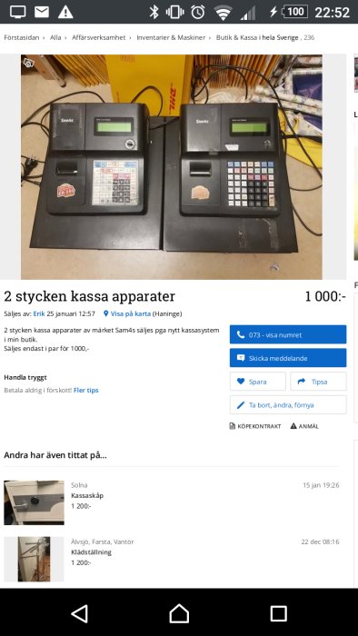 Två trasiga Sam4s kassapparater till försäljning på Blocket, visade på en arbetsbänk.