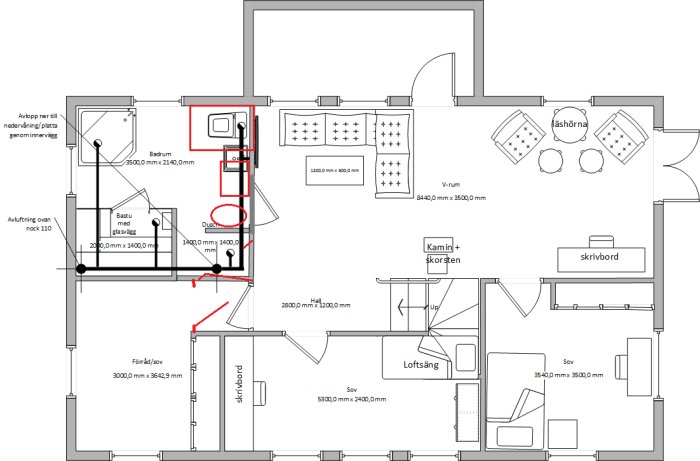 Arkitektonisk ritning av ett hus med avmärkt bastu, badrum och andra rum.