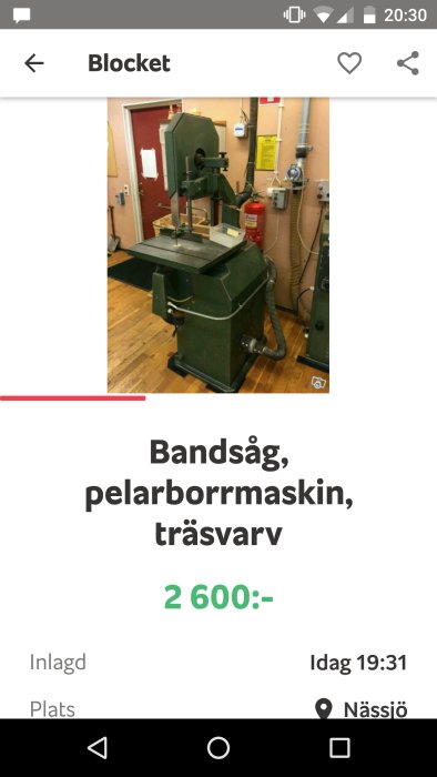 Grön Ejca bandsåg och pelarborrmaskin för trä i en verkstad, annonserad på Blocket.