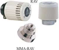 Tre olika typer av radiatorventiler märkta RAV och MMA-RAV.