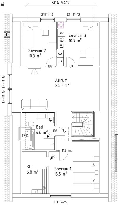 Planritning av en våning i ett hus med tre sovrum, badrum, klädkammare och trappa utan avsats.