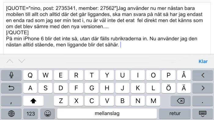 iPhone-skärm som visar en textredigerare med delvis synlig citattext och tangentbord.