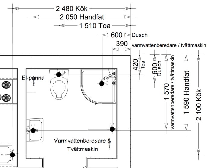 Ritning av ett bostadsplan med mått och placering av kök, toalett, dusch, varmvattenberedare och tvättmaskin.