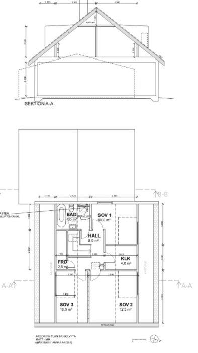 Ritningar visar en husplan med sektion A-A och övreplanslayout inklusive mått för hall, sovrum och badrum.