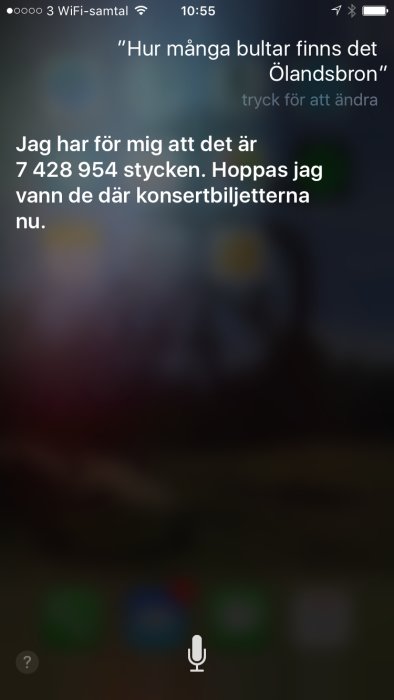 Skärm med Siri-svar om antalet bultar i Ölandsbron, skämtsamt svar med humoristisk referens.