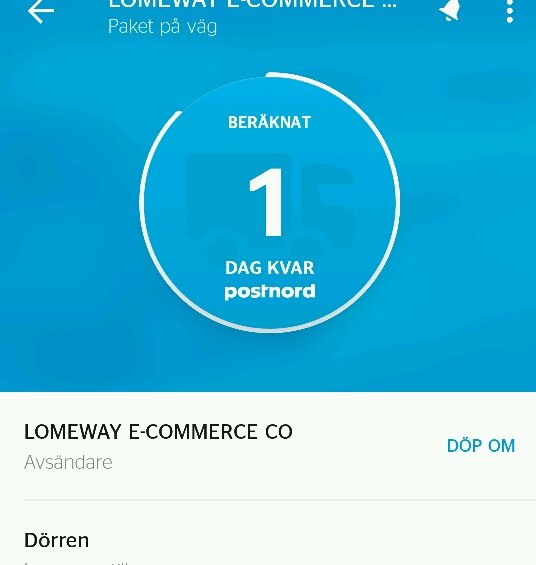 Spårningsskärm som visar 1 dag kvar tills paketleverans från LOMEWAY E-COMMERCE CO via Postnord.