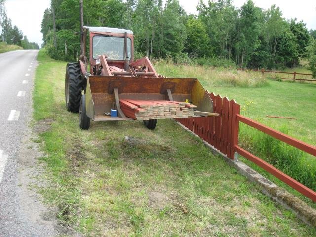 Staket+traktor 0807 015.jpg