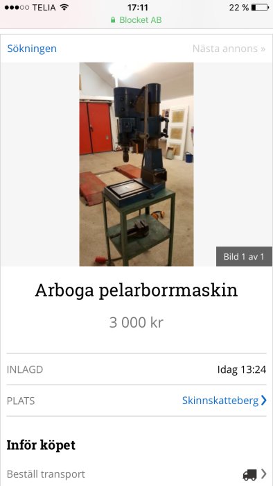 Arboga pelarborrmaskin i en verkstad, annonserad till salu för 3000 kr.