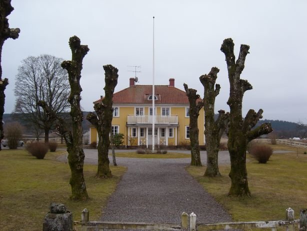 hyssna_prästgård.jpg