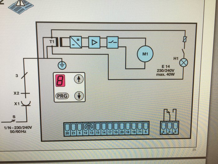 Elektrisk kretsschemabild som visar komponenter och anslutningar för en anordning.