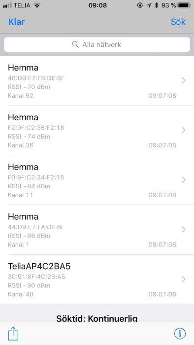 Skärmavbild av AirPort-verktyget på iPhone som visar lista över trådlösa nätverk med SSID, RSSI och kanalinformation.