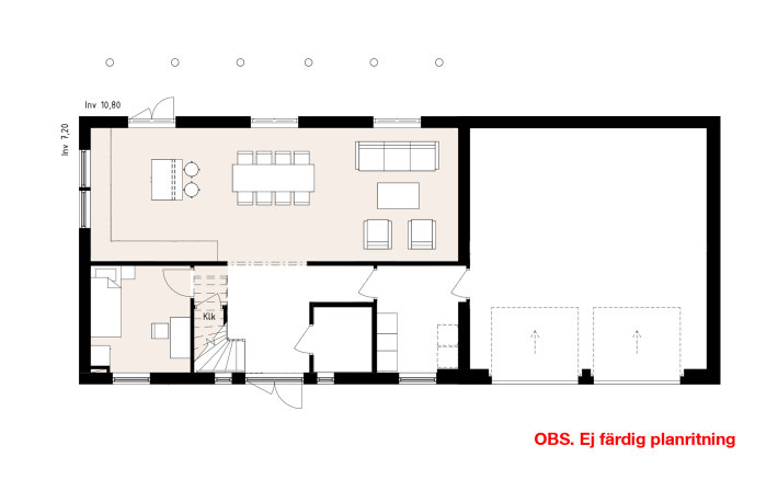 Oskalenlig arkitektonisk ritning av ett tvåplanshus med integrerat dubbelgarage, sett uppifrån.