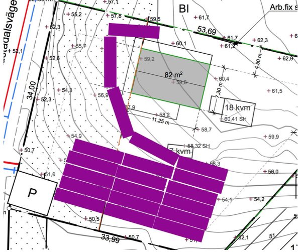 Översiktsplan föreställande en lång, slingrande ramp mellan parkeringsplats och byggnadsentré på en terrängkarta.