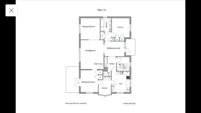 Planritning av en våning i hus med vardagsrum, kök, sovrum och matsal/allrum.