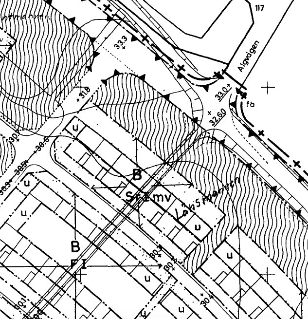Detaljplan från 1962 som visar en gammal vägbank med slänter markerade med skraffering.