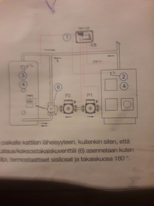 Schematisk ritning av elektrisk installation med numrerade komponenter och anslutningar.