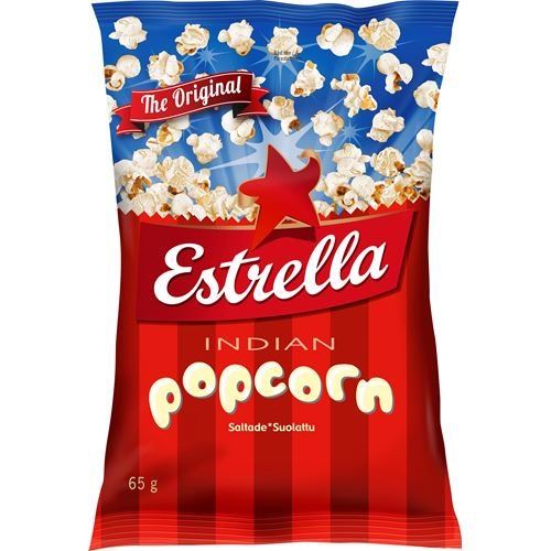 Påse med Estrella Indian Popcorn på blå och röd förpackning.