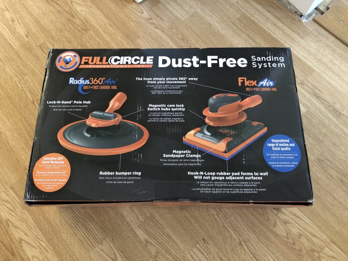 Förpackning av Full Circle Dust-Free Sanding System, en slipprodukt med svivelmekanism.