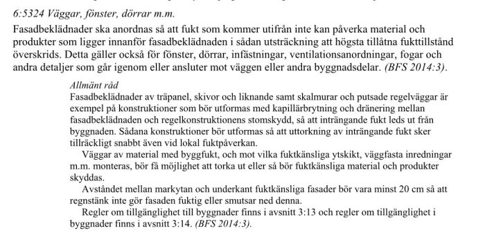 Textutdrag ur byggregler om väggar, fönster och dörrar med fokus på fasadbeklädnader och fuktproblem.