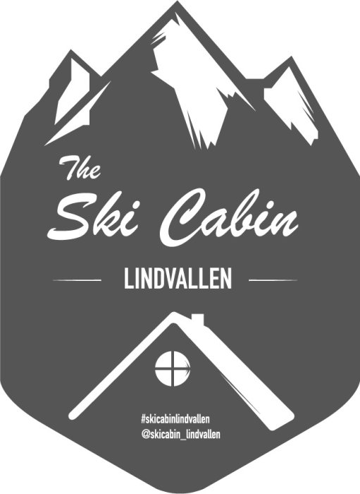Logotyp för "The Ski Cabin Lindvallen" med bergstopp, skidstuga och Instagram-handles.