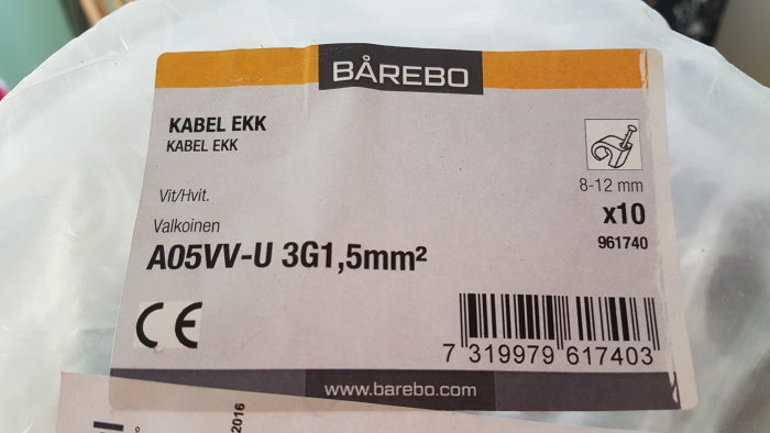 EKK-kabel förpackning med texten "KABEL EKK A05VV-U 3G1,5mm²" och BÄREBO märke.