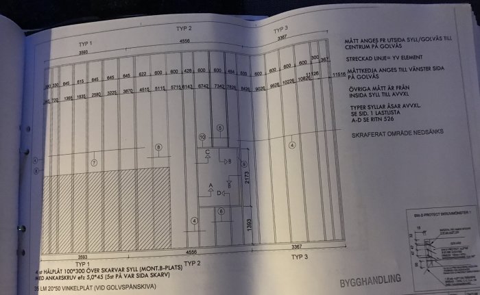 Bygghandling med tekniska ritningar och måttangivelser för olika typer av byggkonstruktioner.