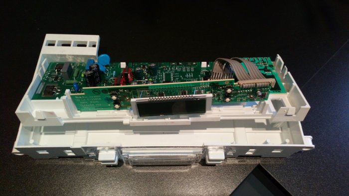 Elektronisk knappsats och displaymodul till Electrolux kylskåpsmodeller ERF32400 och ERF37400X.